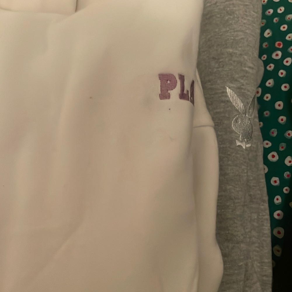 2 misguided sweatshirts US 2